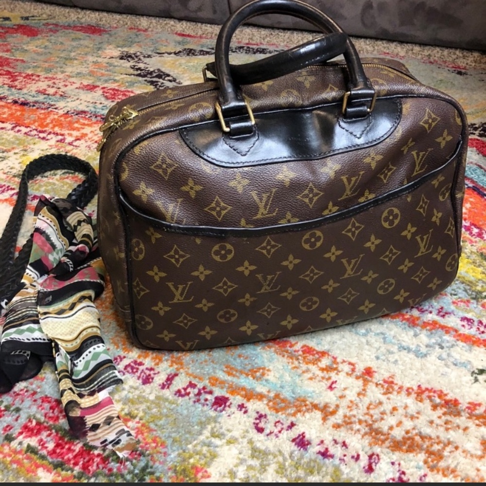 ❌SOLD❌ Louis Vuitton Deauville Vanity Bag
